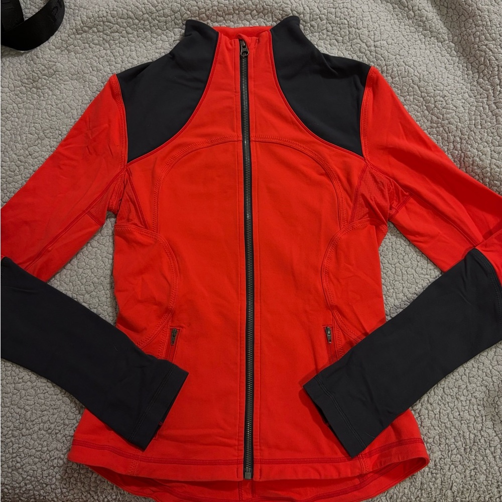 lululemon athletica Red and Charcoal Women's Top - Picture 1 of 5